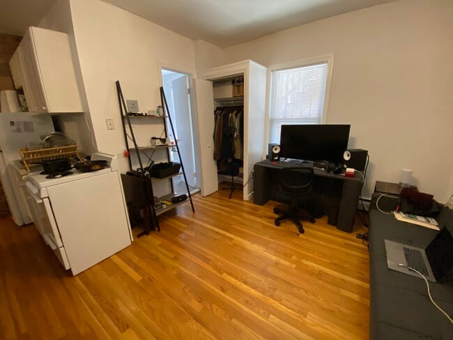 Photo - 28 S Huntington Ave Unit 103