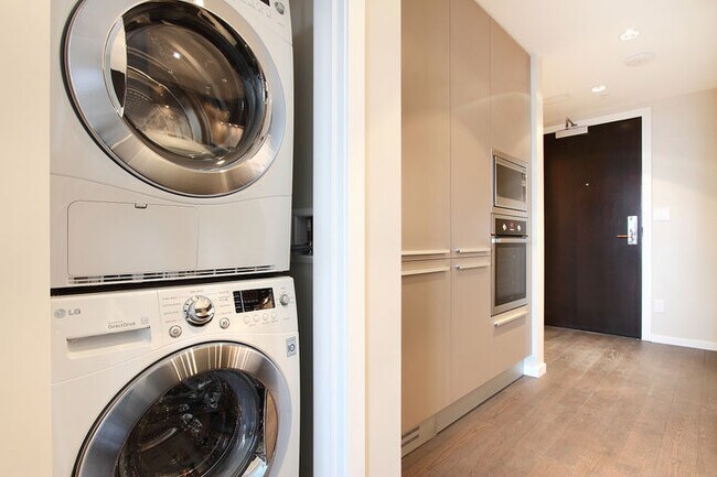 Photo - 1351 Continental St