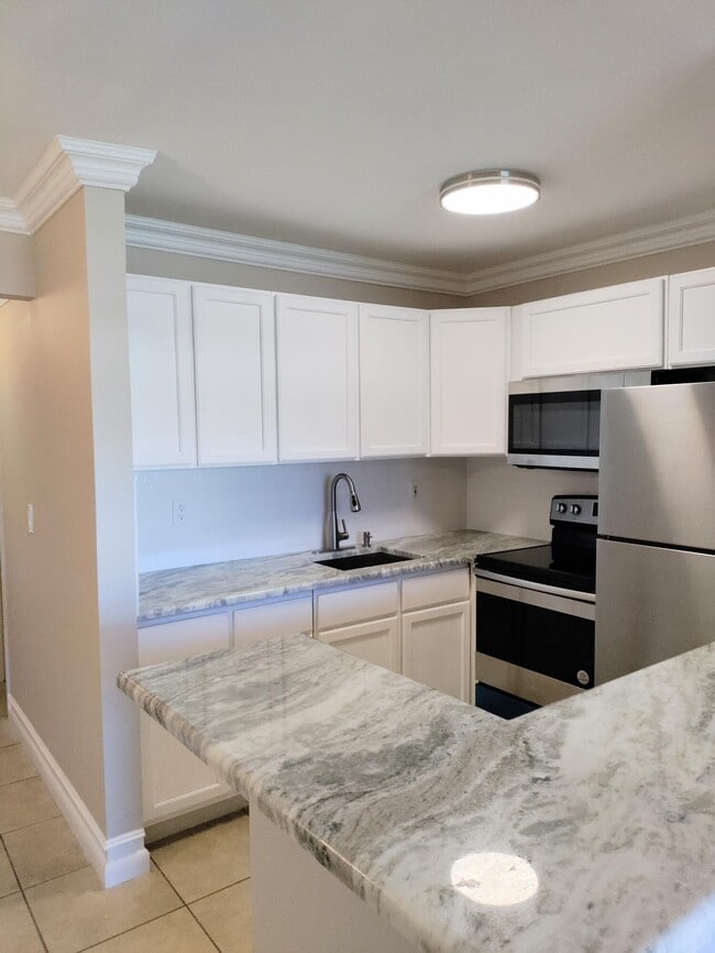 Photo - 740 Horizon W Unidad 106