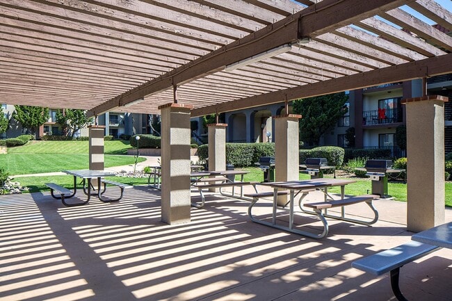 Prado Apartments