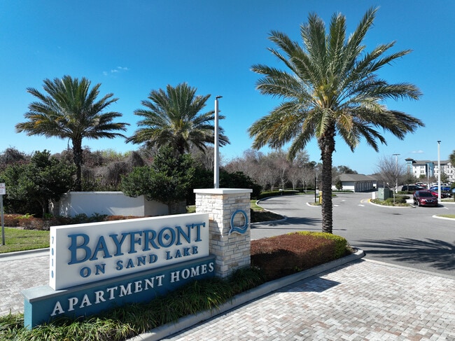 Bayfront On Sand Lake