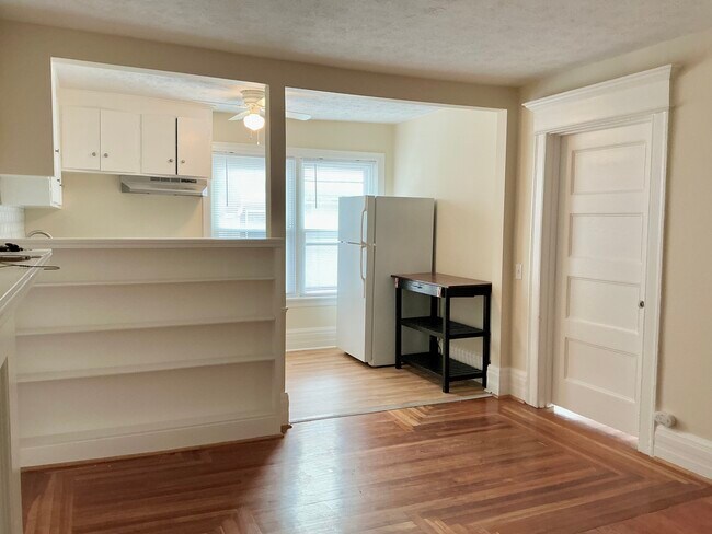 Photo - 30 Strathallen Unit 3