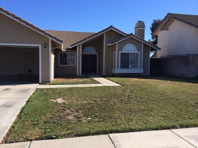 Photo - 384 Chestnut St