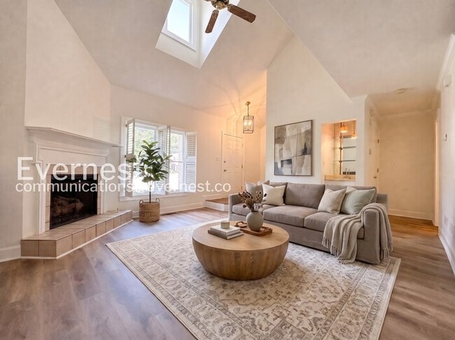 2665 Holcomb Springs Dr