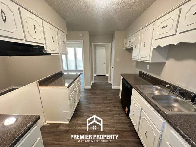 Photo - 4556 Trout Valley Dr