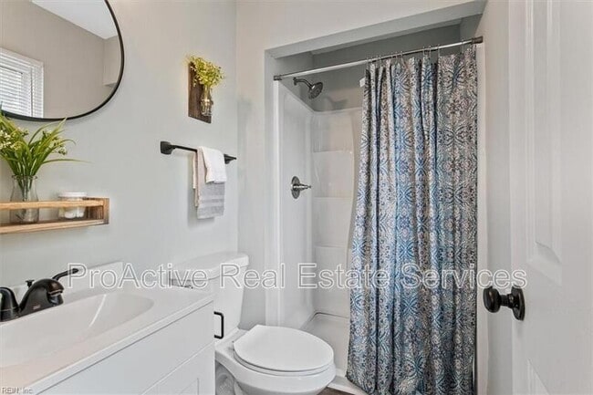 Photo - 623 Red Horse Ln