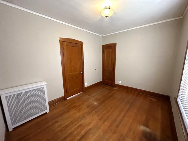 Photo - 5349 S Fairfield Ave Unit 2