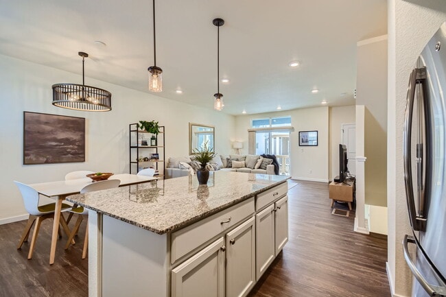 Photo - 532 W Amherst Ave