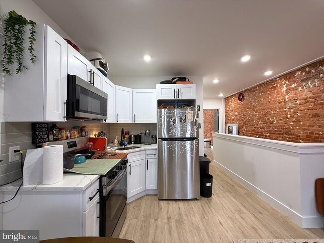 Photo - 6136 Chancellor St