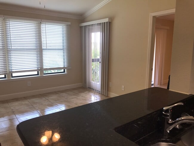 Building Photo - 4049 Crockers Lake Blvd Unit Vintage Grand at Palmer Ranch
