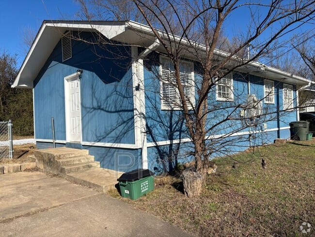 Building Photo - 6480 Nicole Ln Rental