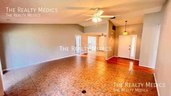 Photo - 10535 Abingdon Chase