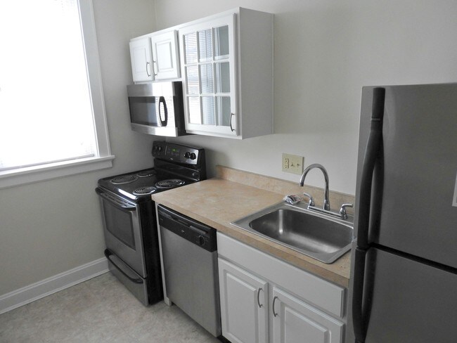 Photo - 1350 Edwards Road