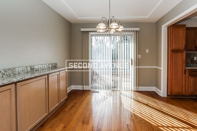 Photo - 1705 Vilas St