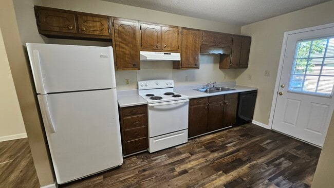 Photo - 4465 Ellis Cir NW Unit # 5
