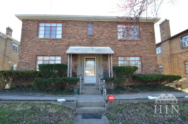 Building Photo - 7204 Reading Rd Unit 4