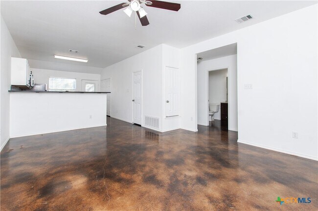 Photo - 223 N Mary Jo Dr