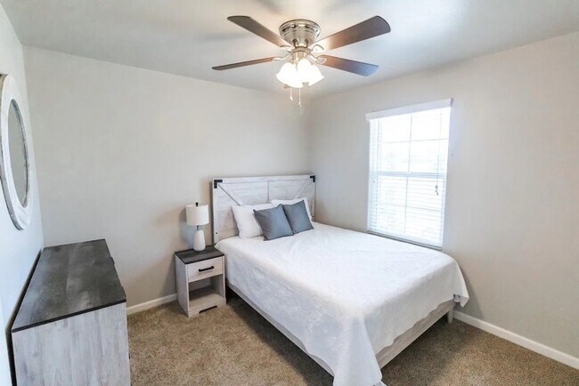 Photo - 1481 Visionary Rd