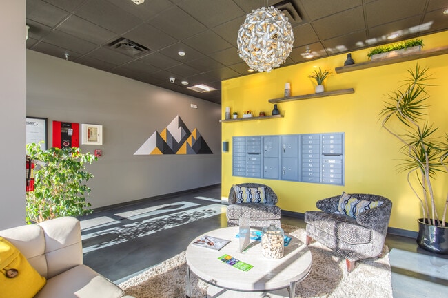 Building Photo - Blue Dot Place