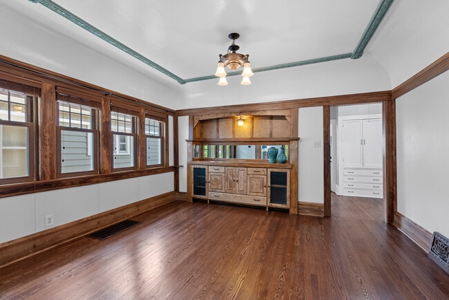 Photo - 1511 N 52nd St