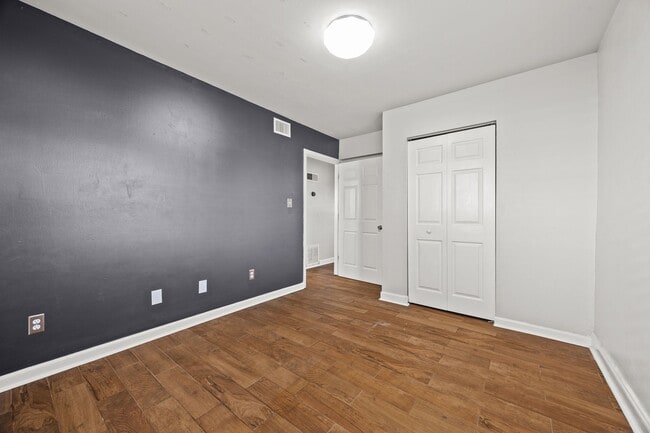 Bedroom - 692 Smith St SW