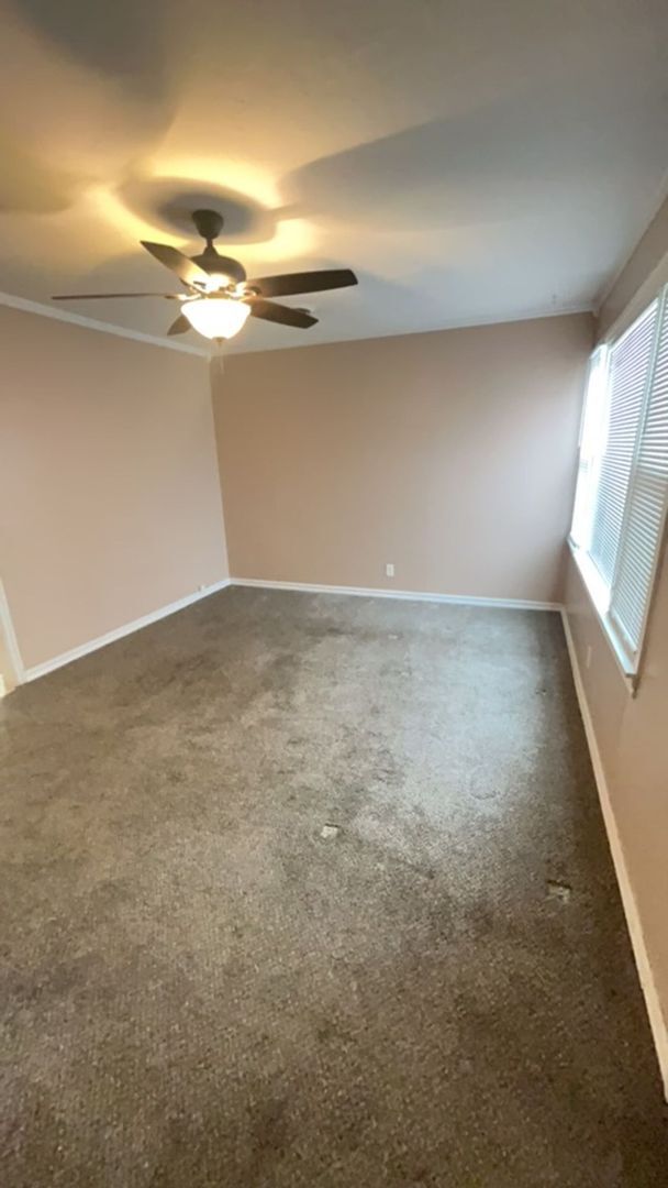 Photo - 1410 W Hudson Dr