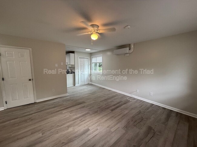 Photo - 1415 Comstock Ln