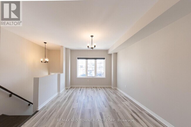 Photo - 15 Barley Ln