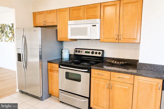 Photo - 233 S 6th St Unit 907O