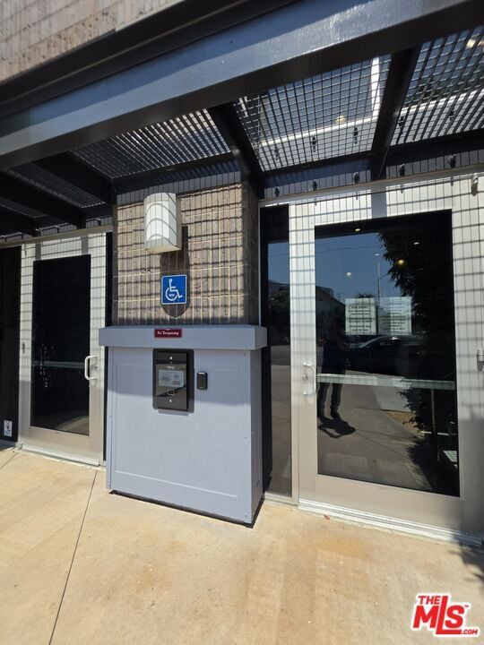 Photo - 629 Traction Ave Unit 227