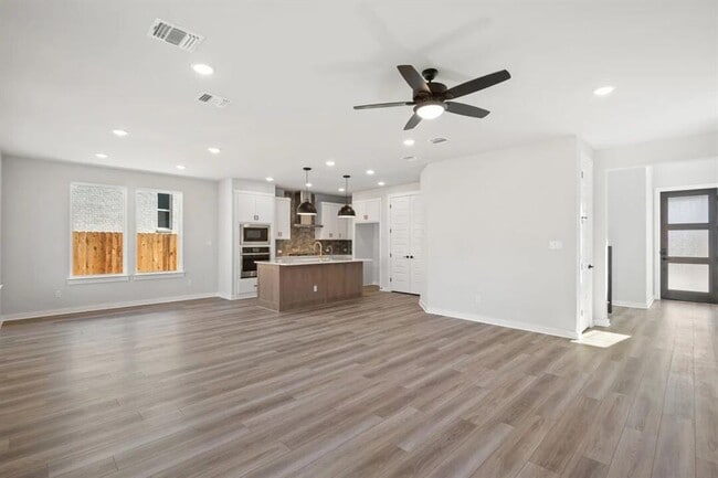 Photo - 356 Milkwood Ter