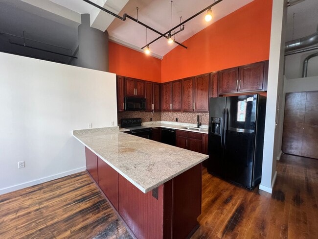 Photo - Updated Two Bedroom Loft Available Downtown!