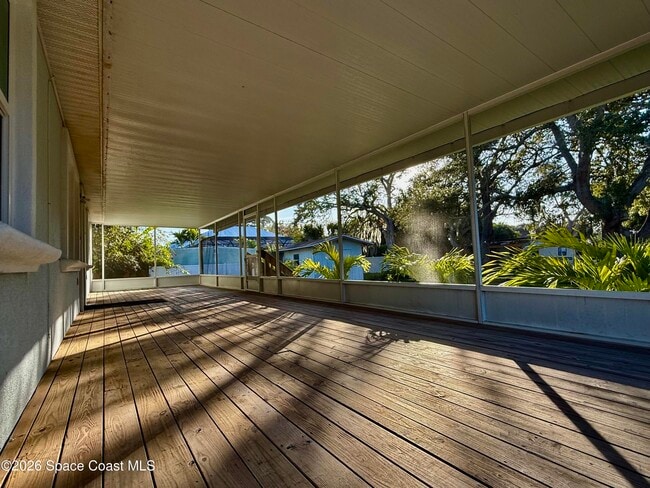 Photo - 826 Newfound Harbor Dr