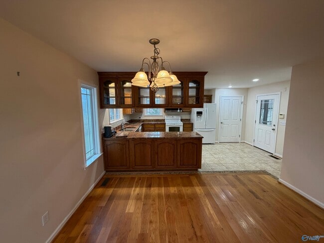 Photo - 542 Holmes Drake Rd