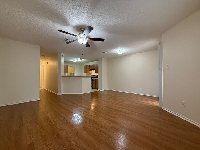 Photo - Schreiber Properties1 (2304 Granberry Dr) Unit B