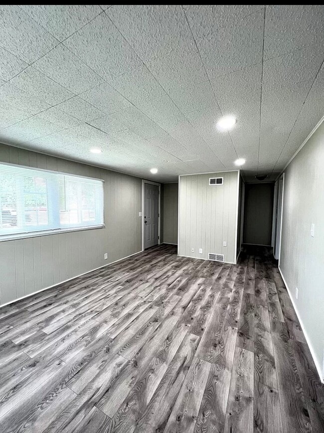 Photo - 722 N 8th St