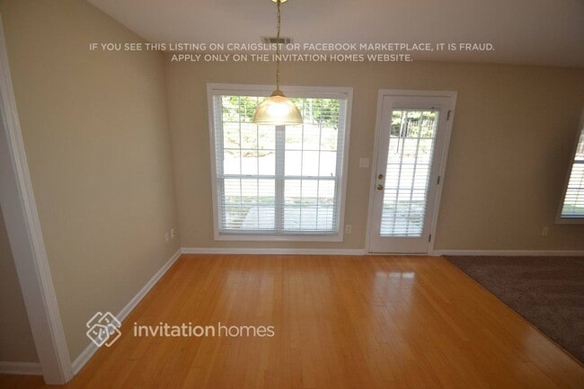 Photo - 935 Oak Bluff Ct