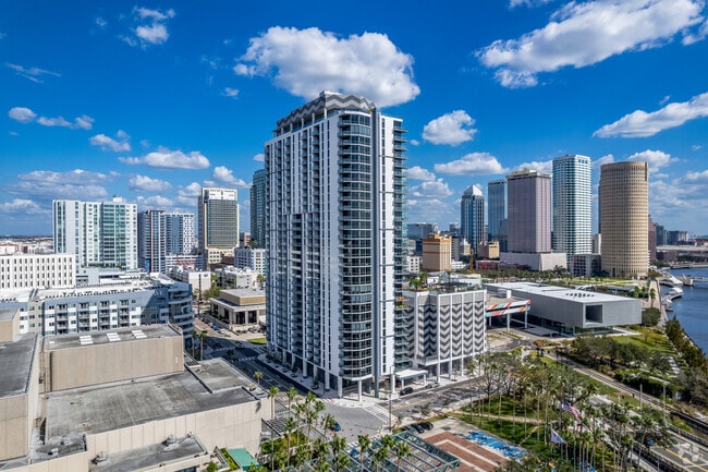 AER APARTMENTS