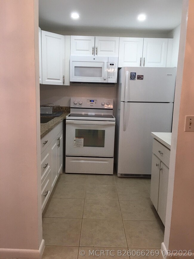 Photo - 66 Harwood A