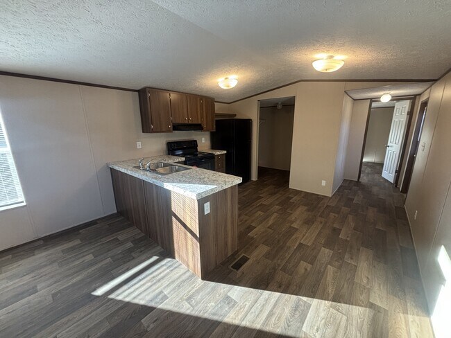 Photo - 27 Shafter Shepola Rd