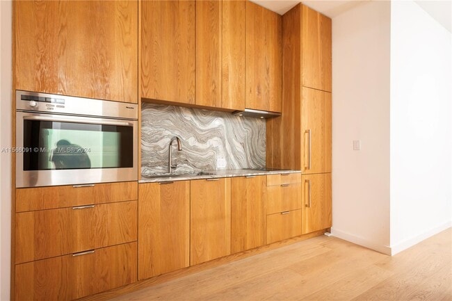 Photo - 100 S Pointe Dr Unit 1802