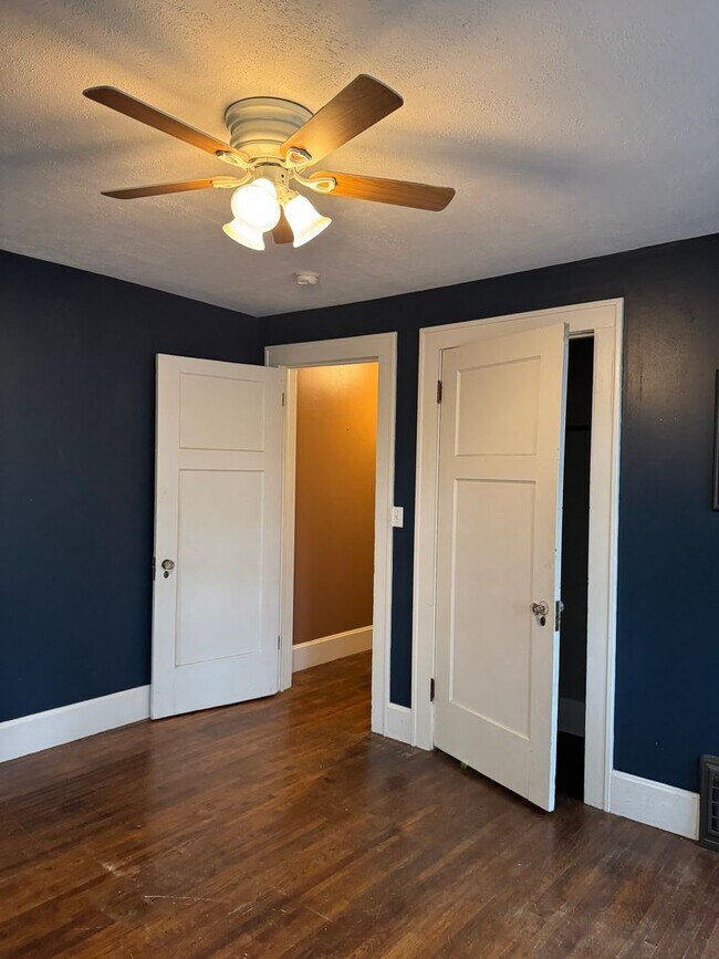 Photo - 713 S Market Ave Unit 713 S Market  B