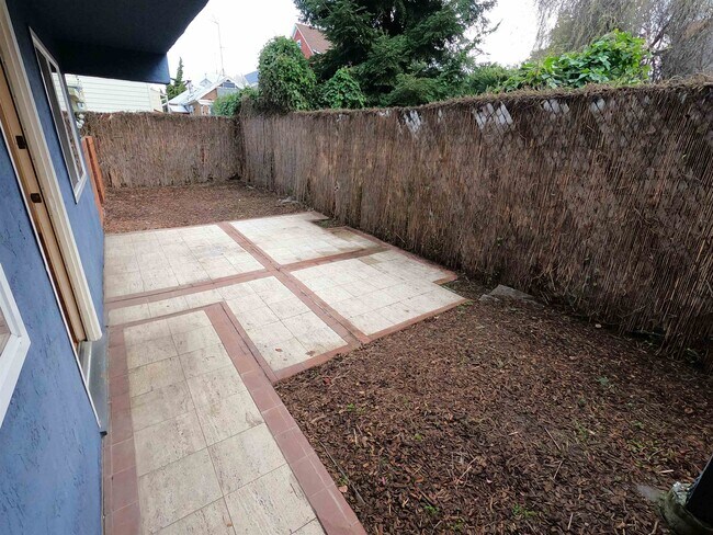 Photo - 968 45th St Unidad B