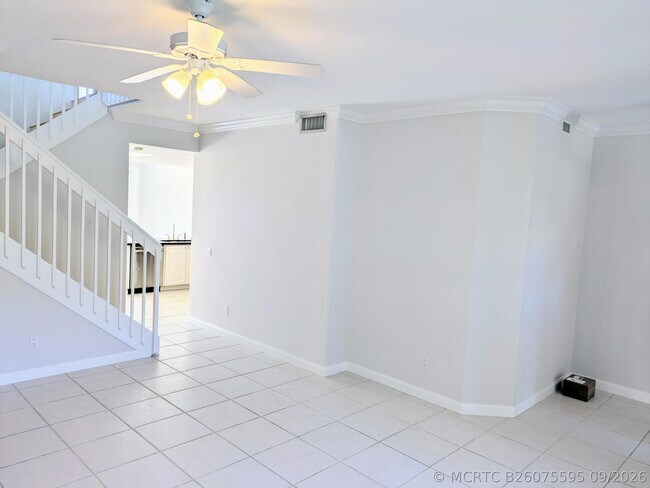 143 Middlebury Dr