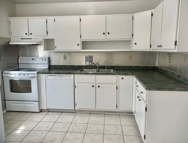 Photo - 1971 Cathy Ln