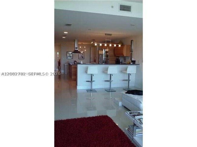 Photo - 2950 NE 188th St
