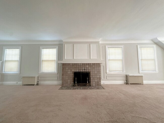 421 Rivard Blvd Unit 2