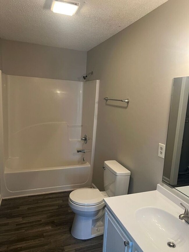 Photo - 1116 Martin St