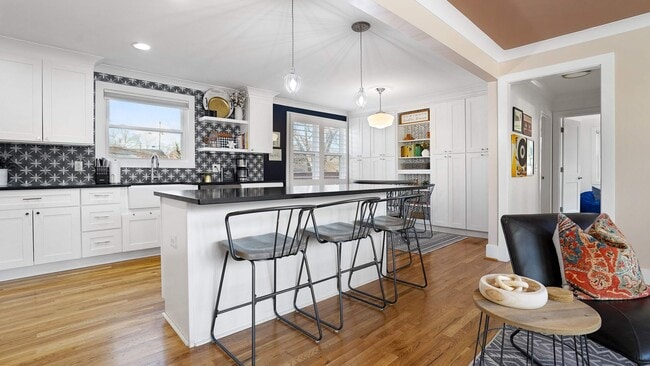 Photo - 307 Avondale Dr