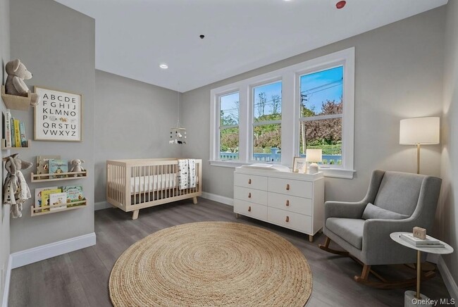 Photo - 110 School St Unit 1